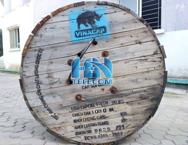 Cáp quang cống 96Fo bọc kim loại