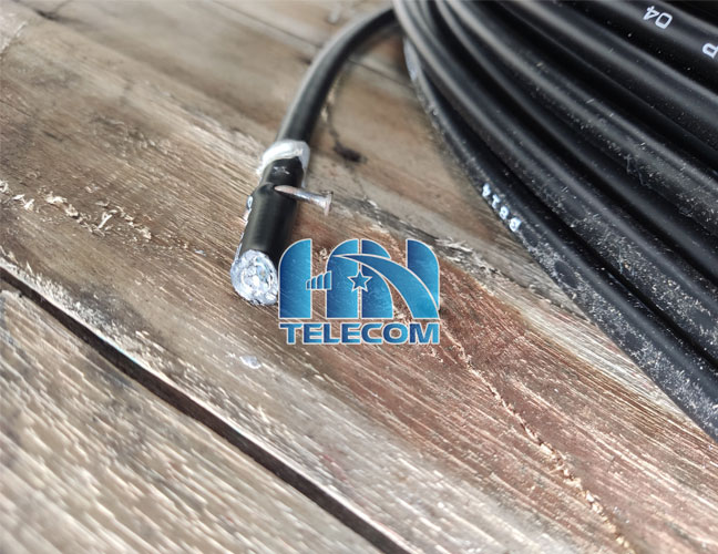 Cáp quang luồn cống 4 core