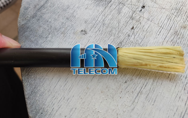 Cáp quang adss khoảng vượt 700m