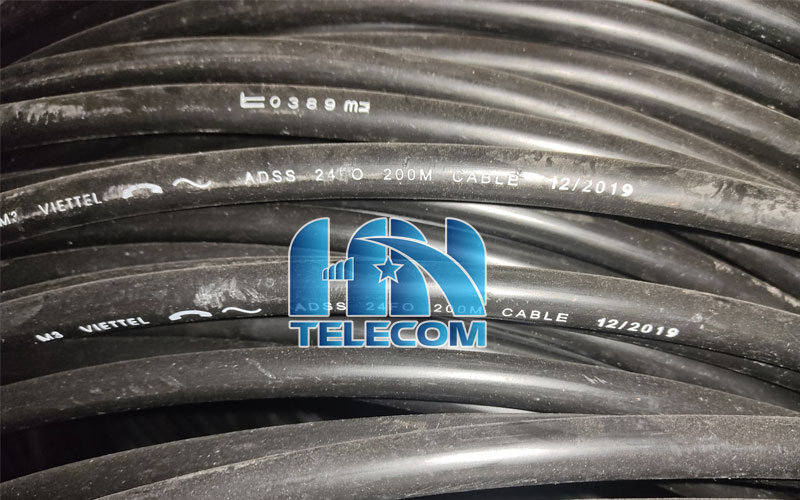 Cáp quang adss 24core