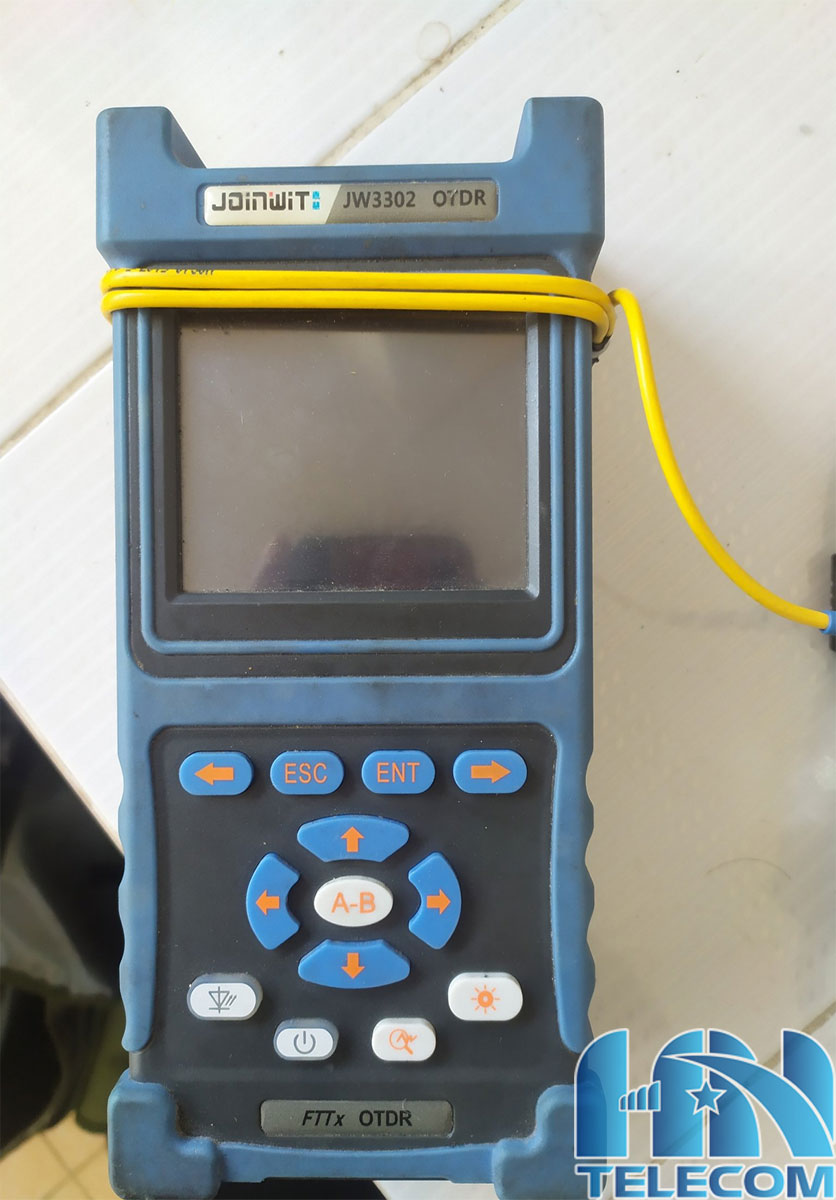 Máy đo OTDR mini cầm tay jw3302