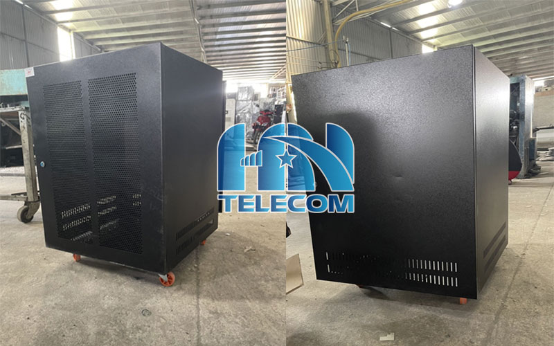 tủ rack 15U D600 chính hãng