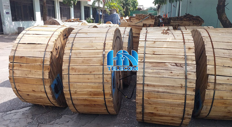 Dây cáp quang treo ADSS 48FO