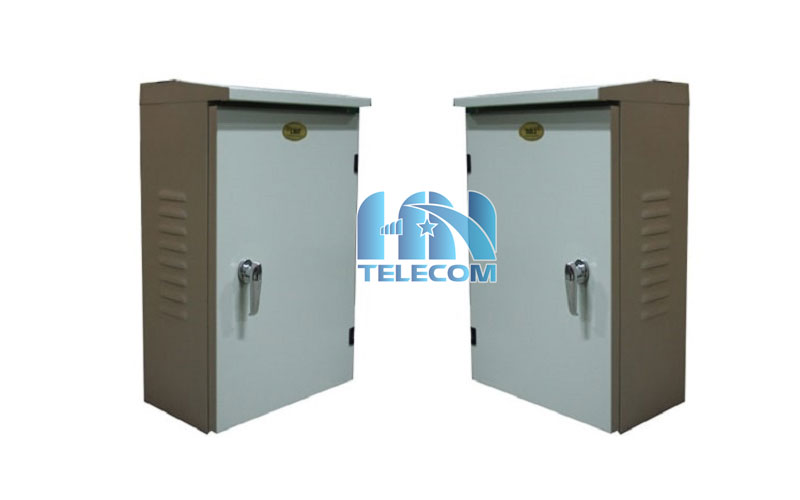 Tủ điện ngoài trời có mái che 700x500x250