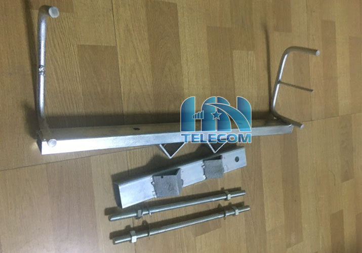 Gông treo cáp quang dự phòng