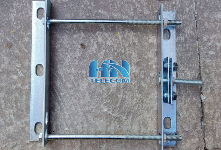 Gông treo cột cáp quang vuông