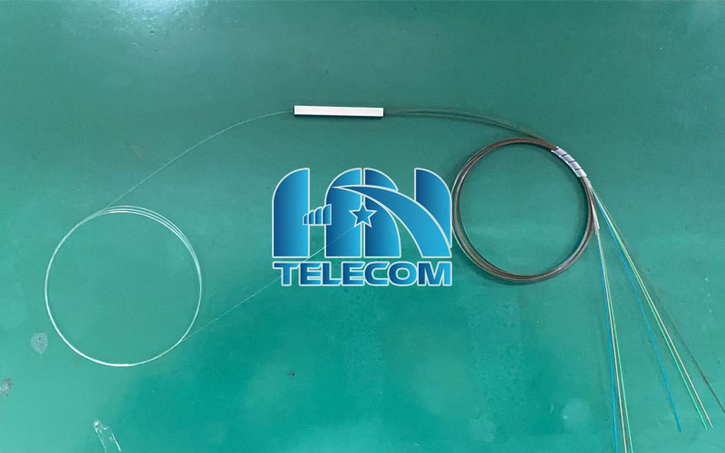 Bộ chia quang sợi trần không đầu 1x2 0.25mm