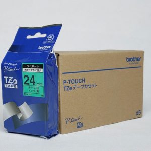 đặc tính của Giấy in nhãn TZE-751 24mm màu xanh