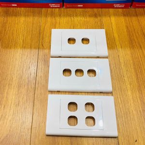 Ứng dụng thực tế Mặt 4 cổng Sino S184/X hình chữ nhật, wallplate 4 cổng