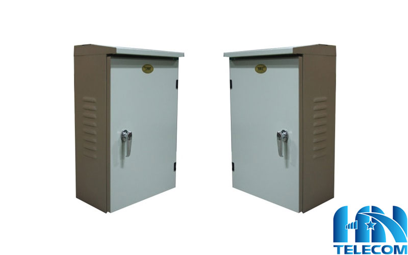 Đặc điểm thiết kế của Tủ điện 400x300x180 ngoài trời có mái che