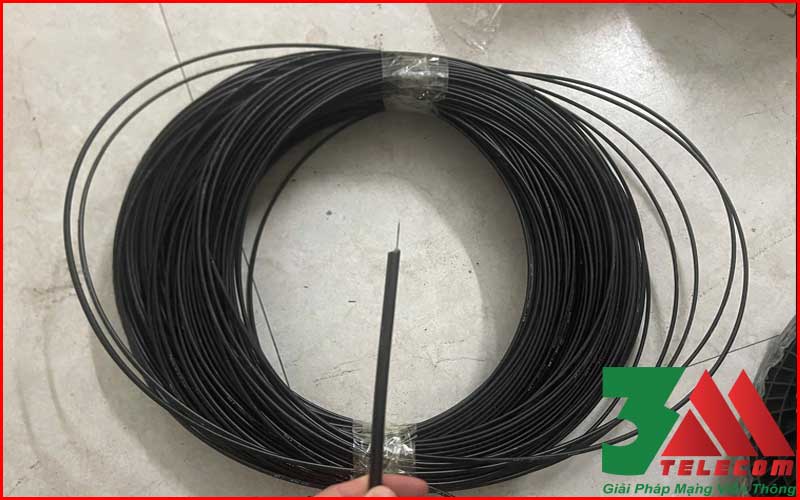 Cáp Quang bọc chặt 1Fo Singlemode Chất Lượng Cao