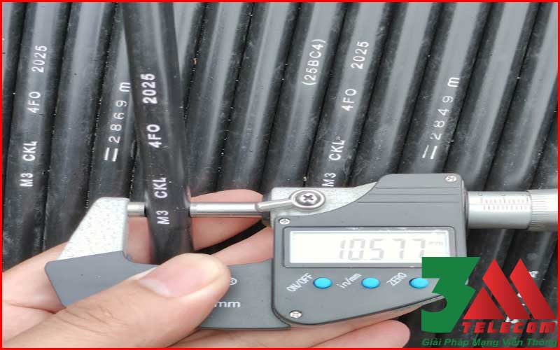 Cáp Quang Cống Kim Loại 4Fo Singlemode – Giải Pháp Truyền Dẫn Ổn Định